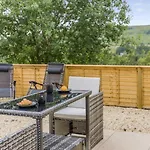 2 Bed In Oc-l33062 *