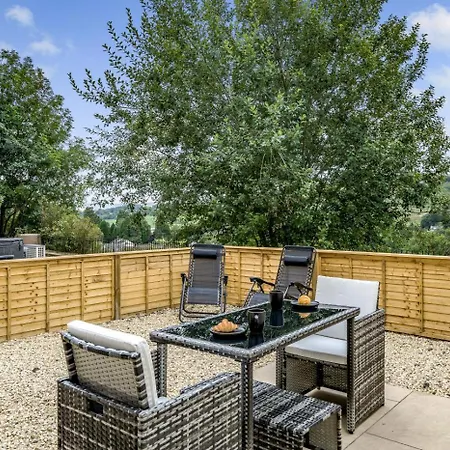 2 Bed In Oc-l33062 * Alston